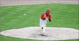  ?? DAVID JABLONSKI / STAFF ?? Luis Castillo atoned for a poor outing on Opening Day by pitching seven scoreless innings Wednesday against the Pirates.