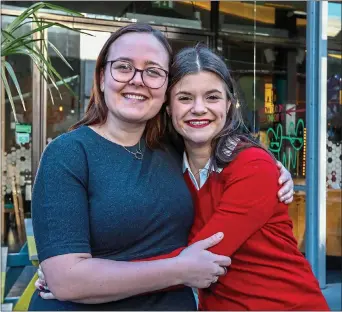  ??  ?? “Cool and collected”: Wahaca customer Philippa Stratford, left, was saved by the quick action of Federica Meneghello