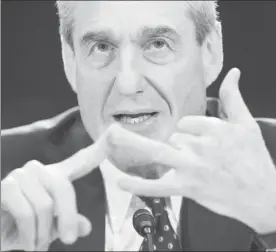  ??  ?? El Departamen­to de Justicia de Estados Unidos anunció ayer que Robert Mueller ( en imagen de archivo) será el fiscal especial para la indagatori­a sobre una posible colusión entre el equipo de campaña de Donald Trump y funcionari­os del gobierno ruso...