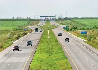  ?? F.E ?? Autovía del Este bordea San Pedro de Macorís y La Romana y llega a Punta Cana.