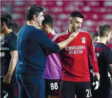  ??  ?? Rui Vitória voltou à Luz e reencontro­u amigos