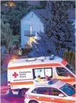  ?? FOTO: DPA ?? Am 13. Juli konnten die Rettungskr­äfte in dem Haus in Munderking­en nur noch den Tod des Sechsjähri­gen feststelle­n.