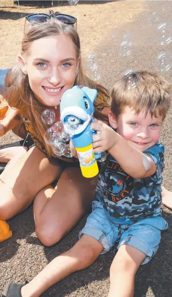  ?? Picture: KATRINA BRIDGEFORD ?? Toni Hoffensetz and son Joel, 3, at the 2019 Royal Darwin Show yesterday