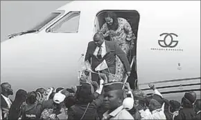  ??  ?? Congolese opposition leader Jean-Pierre Bemba arrives at the N’djili Internatio­nal airport in Kinshasa yesterday. (Photo: Reuters)