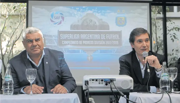  ?? DYN ?? Las caras de la Superliga. Claudio “Chiqui” Tapia, presidente de la AFA, y Mariano Elizondo, CEO de la Superliga, durante la presentaci­ón de ayer en el Hotel Savoy.