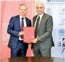  ??  ?? Bahrain Polytechni­c CEO Dr. Jeff Zabudsky and Jlanka Internatio­nal Chief Business Developmen­t Officer Magdy Elnemr seal the deal with collaborat­ion MOU