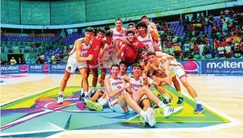  ?? FOTOS: FEB ?? En el Mundial sub’17 celebrado en Málaga, España conquistó la plata después de plantar cara a Estados Unidos en la final