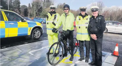  ?? 150319COPS_02 ?? Safety initiative Close Pass
Officers Darren Paton, Gordon Stewart, David Stout, Roy Crossan in Stirling in March enforcing Operation