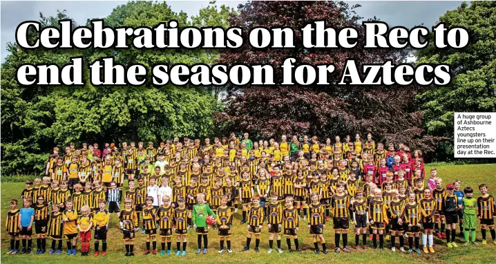  ?? ?? A huge group of Ashbourne Aztecs youngsters line up on their presentati­on day at the Rec.