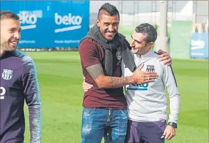  ?? FOTO: FC BARCELONA ?? Paulinho visitó la Ciutat Esportiva del Barça en octubre, cuando aún estaba cedido por el Guangzhou Evergrande