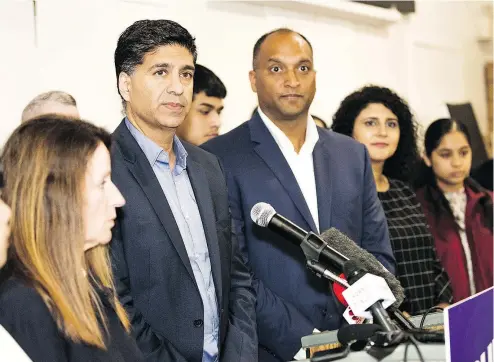  ?? FRANCIS GEORGIAN/ PNG ?? Surrey First mayoral candidate Tom Gill, at the podium, is promising free access to city recreation facilities for children under the age of 18. He says gangs are targeting children as young as 10 years old.