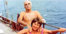  ??  ?? Insieme Mario Monicelli con Chiara Rapaccini agli inizi della loro relazione: si erano conosciuti quando lei aveva 19 anni durante la lavorazion­e di «Amici miei», uscito nel 1975