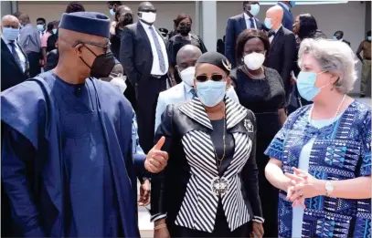  ?? ?? L-R: Governor Dapo Abiodun of Ogun State; Mosunmola Dipeolu, Ogun State chief judge; and Mary Beth Leonard, United States ambassador to Nigeria, at the launch of Case Management and Scheduling System held at the Judiciary Complex Kobape in Abeokuta, Ogun State, recently