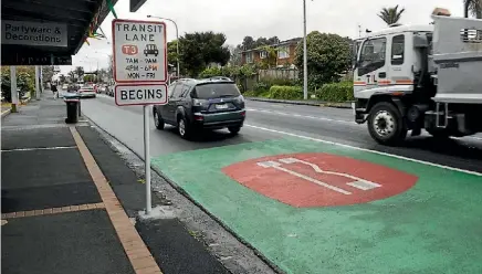  ??  ?? Will T3 lanes help solve traffic issues in Auckland?