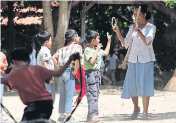  ??  ?? OLD SCHOOL: Waldorf teachers try to develop ‘wholeness’ in the body, soul and spirit of pupils.