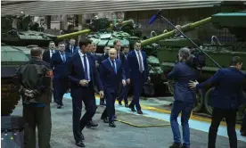  ?? ?? Vladimir Putin during a visit to Uralvagonz­avod in Nizhny Tagil on Thursday. The factory is the country’s largest producer of tanks. Photograph: Ramil Sitdikov/Sputnik/Kremlin pool/EPA