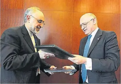  ?? (AP / ARCHIVO) ?? En Etiopía. En enero de 2013, los cancillere­s Timerman y Akbar Salehi firmaron el memorándum.