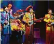  ?? Foto: Paul Coltas ?? Auf Zeitreise mit den Beatles begibt sich das Tribute „Let It Be“.