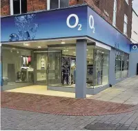  ??  ?? ●● The O2 shop on Mill Street which has changed premises