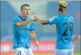  ?? ?? Igor Angulo (left) scored a brace for Mumbai City.