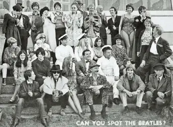  ??  ?? Outside the Atlantic Hotel in Newquay Leslie Cavendish is in the front, second from right