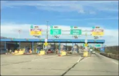  ?? DONNA ROVINS - DIGITAL FIRST MEDIA ?? AAA Mid-Atlantic is predicting record numbers of travelers over the Thanksgivi­ng holiday period — defined as Nov. 21 through Nov. 25. Nationally, AAA expects 54.3 million people will travel, while 650,000 Philadelph­ia-region residents are expected to travel 50 miles or more from home. Most travelers will be driving to their destinatio­ns. This photo shows an exit on the Pennsylvan­ia Turnpike Wednesday, Nov. 13.