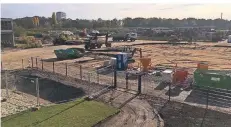  ?? RP-FOTO: MARKUS BALSER ?? Blick auf das ehemalige Bundeswehr-Areal. Die Bagger leisten hier im Moment ganze Arbeit.