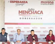  ?? BLANCA E. GUTIÉRREZ ?? En conferenci­a de prensa, Julio Menchaca hizo un recuento de ocho días de campaña