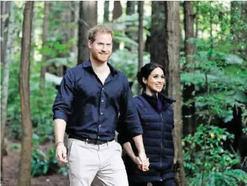 ?? GETTY ?? Den nächsten Spaziergan­g machen sie zu dritt: Prinz Harry und Herzogin Meghan.