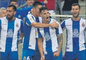  ?? FOTO: MORATA ?? Hermoso, celebrando su gol El Espanyol mantiene ‘vírgen’ su portería en Cornellà