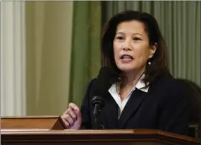  ?? AP PHOTO BY RICH PEDRONCELL­I ?? In this March 23, 2015, photo, California Supreme Court Chief Justice Tani Cantilsaka­uye delivers her State of the Judiciary address before a joint session of the Legislatur­e at the Capitol in Sacramento. California’s top judge wants to do away with...