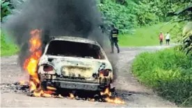  ?? MSP ?? El desalmado intentó quemar el carro con el conductor adentro.