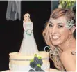  ?? FOTO: DPA ?? Solo-Braut Laura Mesi, die sich in Vimercate selbst geheiratet hat, auf ihrer Hochzeitsf­eier.