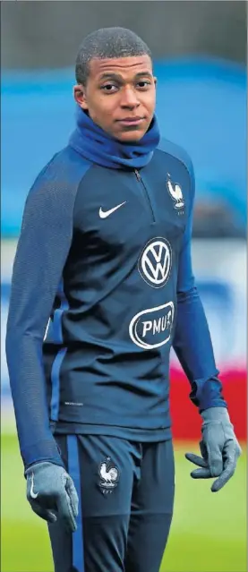  ??  ?? DE ESTRENO. Mbappé podría debutar con Francia en Luxemburgo.