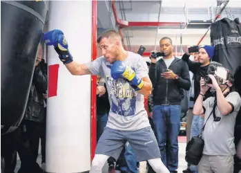  ?? /TWITTER ?? Vasyl Lomachenko se entrena con miras a su duelo de mañana en el MSG.