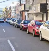  ?? RICARDO FLETE ?? Parqueos públicos son escasos en Centro Histórico de Santiago.