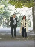  ?? CEDOC PERFIL ?? EN OLIVOS. Alberto F con CFK.