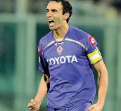  ??  ?? Con la Fiorentina Dainelli ha giocato a Firenze dal 2004 al 2010. è stato anche capitano