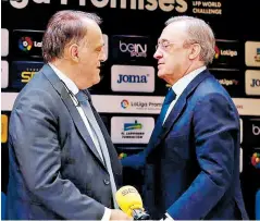  ?? ?? Tebas junto al presidente del Madrid, Florentino Pérez.