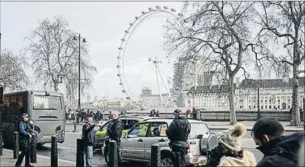  ?? MARY TURNER / REUTERS ?? Un año difícil. Londres ha sufrido el 2017 cuatro atentados terrorista­s, con 13 muertos y 18 heridos