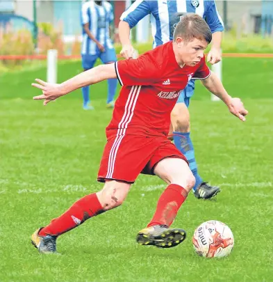  ?? Picture: Mark Johnson. ?? Lochee United will entertain Johnstone Burgh in the Scottish Cup today. United’s Grant Lawson, top, is pictured in action against Bo’ness. Above: Derryn Kesson returns for Broughty Athletic for their clash with Tayport this afternoon.