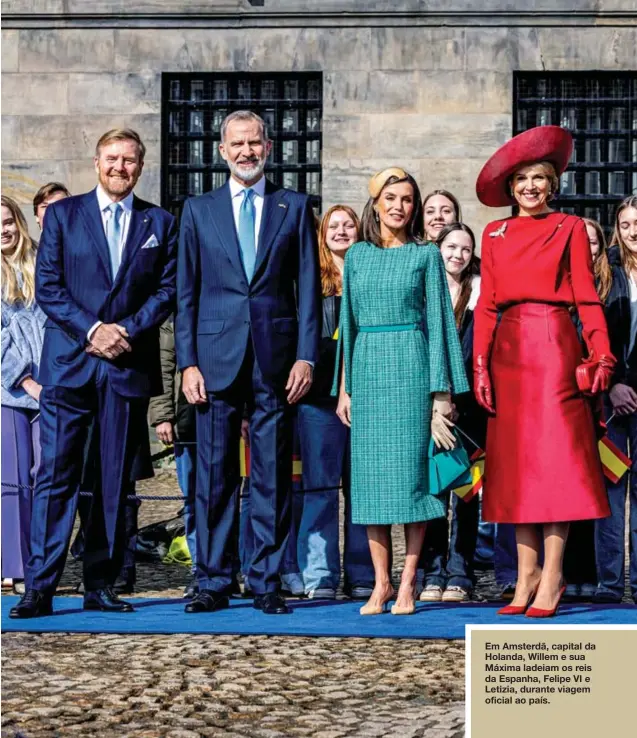  ?? ?? Em Amsterdã, capital da Holanda, Willem e sua Máxima ladeiam os reis da Espanha, Felipe VI e Letizia, durante viagem oficial ao país.