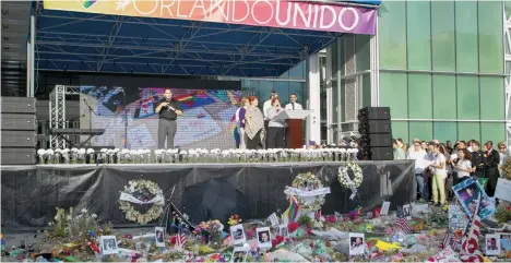  ?? CORTESÍA ?? Una ofrenda a las víctimas del atentado en el club Pulse de Orlando.