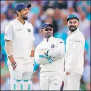  ?? REUTERS ?? Captain Virat Kohli (right) will be banking on Ishant Sharma (left) to put pressure on the Australian batting lineup.