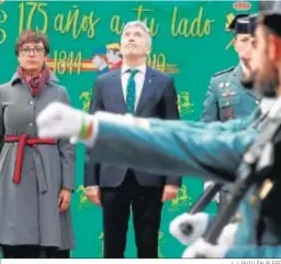  ?? J. J. GUILLÉN /B EFE ?? La directora general de la Guardia Civil, María Gámez, y el ministro Marlaska.