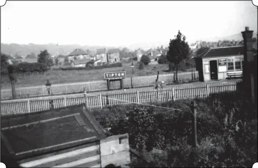  ??  ?? Tipton Five Ways Station in 1950