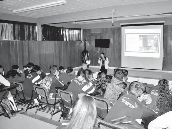  ??  ?? En San Pedro se están ofreciendo diversas conferenci­as sobre temas de sexting, violencia digital, drogadicci­ón y alcoholism­o / CORTESÍA