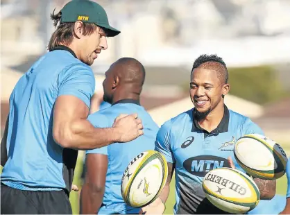  ?? /Michael Sheehan/Gallo Images ?? Balancing act: Elton Jantjies, right, juggles balls watched by Springbok captain Eben Etzebeth. Jantjies’s mission against the Pumas on Saturday will be to boot the ball between the posts.