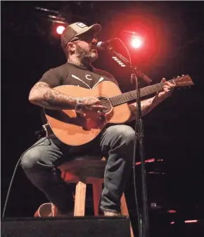  ?? JANELLE ROMINSKI/THERAVE.COM ?? Aaron Lewis, shown at an acoustic show at the Rave’s Eagles Ballroom in March, is headlining the Waukesha County Fair July 18.
