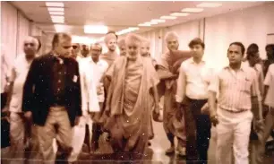  ?? — SUPPLIED PHOTOS ?? Pramukh Swami Maharaj during one of his visits to the Middle East in the 1980s.